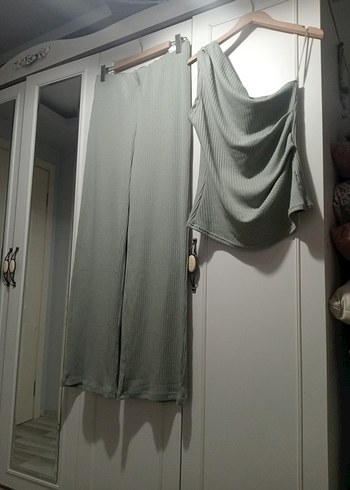Zara Drapeli Bol Kesim Uzun Keten Kadın Pantolon
