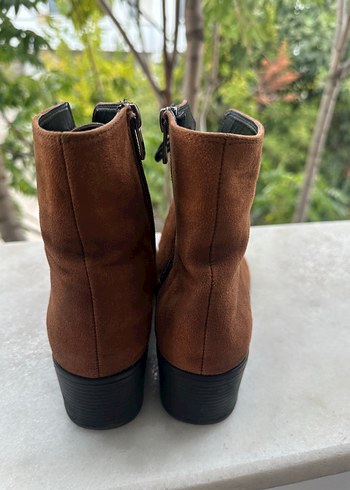 Kahverengi Süet Bağcıklı Topuklu Kadın Bot - Görsel 5