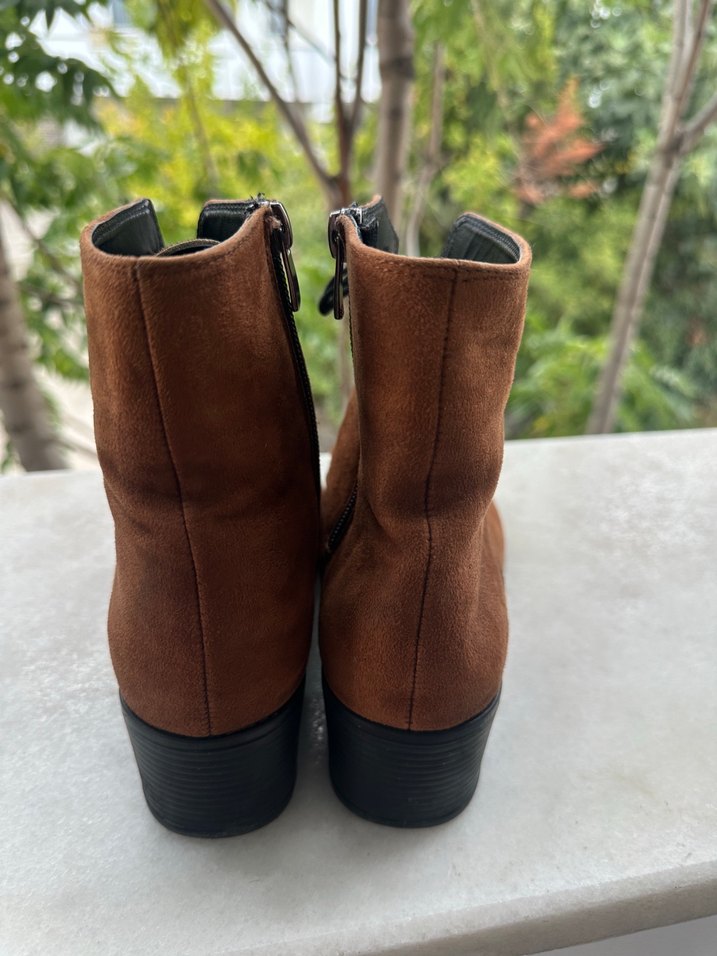 Kahverengi Süet Bağcıklı Topuklu Kadın Bot - Görsel 5