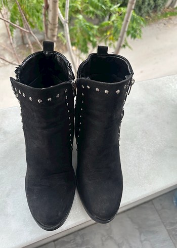 Siyah Süet Tokalı Blok Topuklu Kadın Bot - Görsel 6