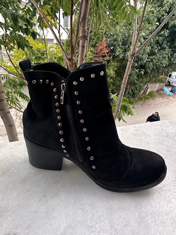 Siyah Süet Tokalı Blok Topuklu Kadın Bot - Görsel 4
