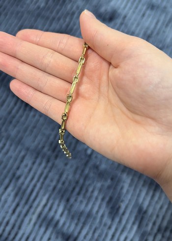 Zincir Detaylı Gold Kadın Bileklik - Görsel 3