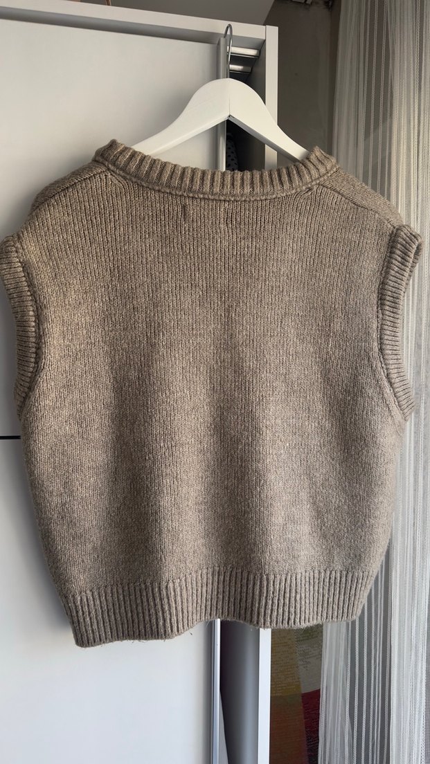 Bej V Yaka Örgü Kadın Süveter - Görsel 2