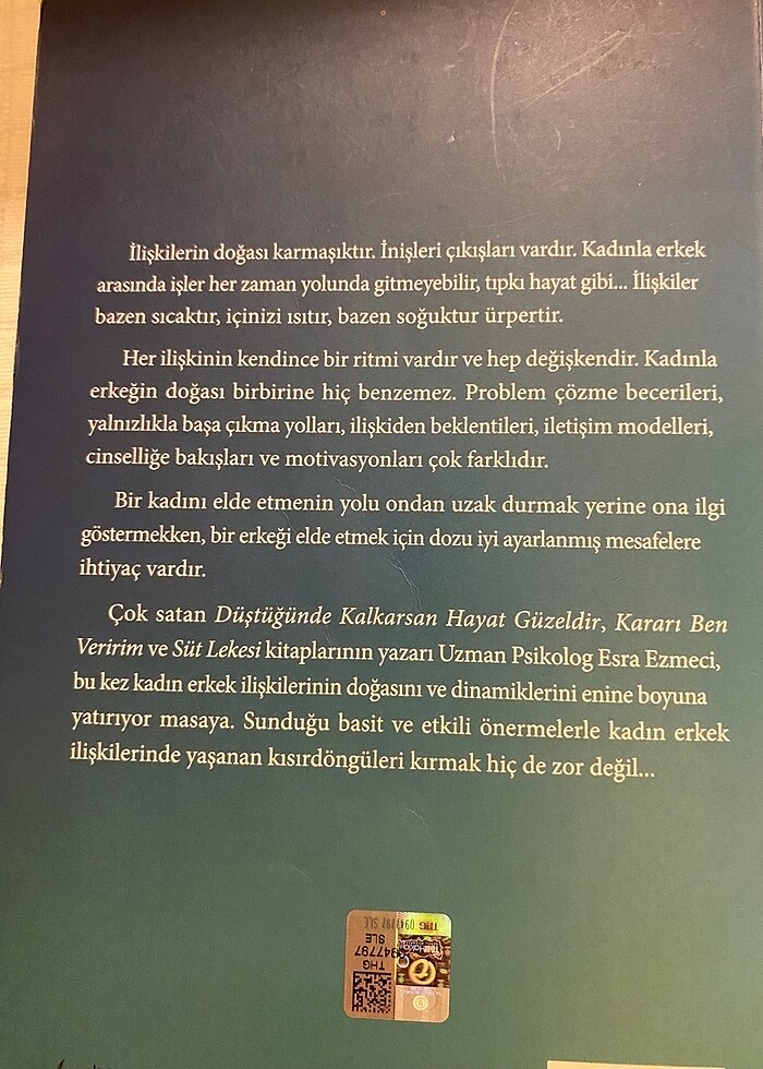 ESRA EZMECİ - Görsel 2