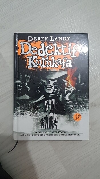 Dedektif Kurukafa 1.Kitap