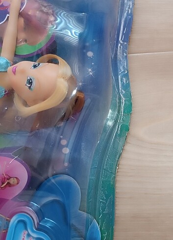 Beden Renk Winx club Flower Princess Flora