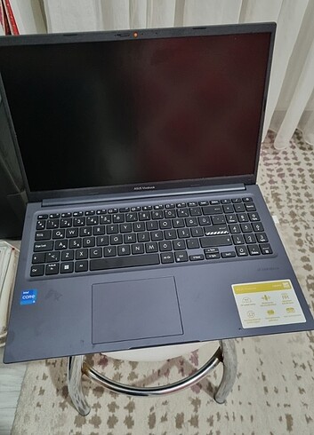  Beden Asus Vivobook 15 X1502ZA EJ654W İ5 1235U 16GB RAM 256GB SSD 15,6