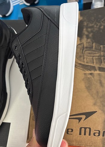 Erkek ayakkabı 40-44 arası numaralar mevcuttur - Görsel 3