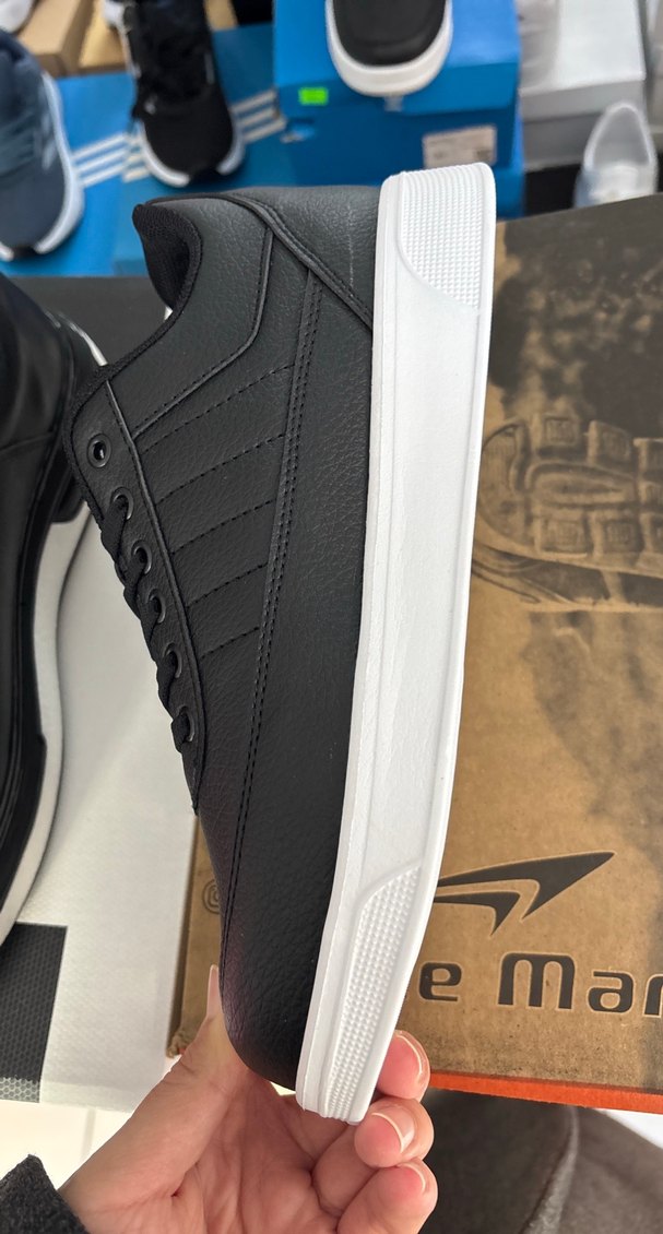 Erkek ayakkabı 40-44 arası numaralar mevcuttur - Görsel 3