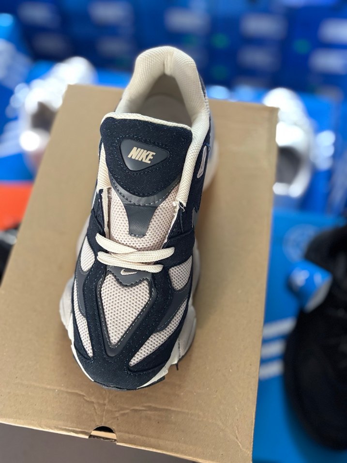 Nike Gri Spor Kadın Sneaker - Görsel 2