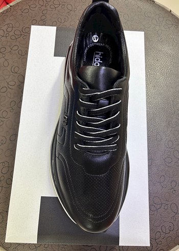 Siyah Bağcıklı Erkek Spor Ayakkabı 40-44 arası numalara mevcut - Görsel 2