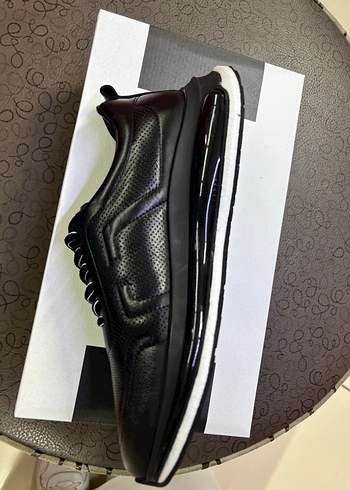 Siyah Bağcıklı Erkek Spor Ayakkabı 40-44 arası numalara mevcut - Görsel 3