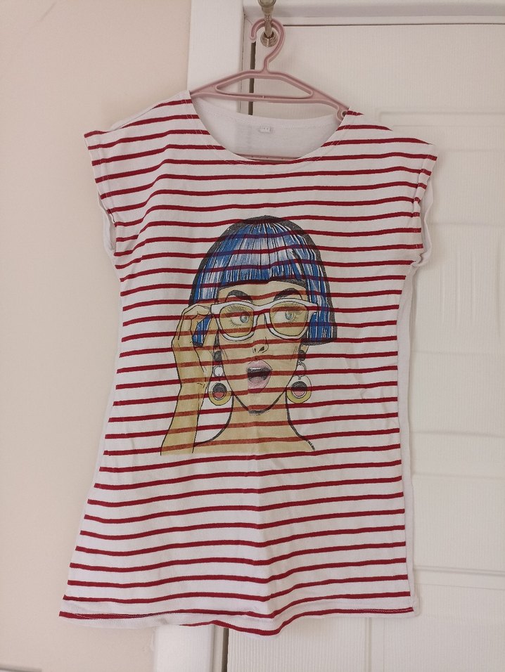 kadın Renkli Desenli Tişört - Görsel 2