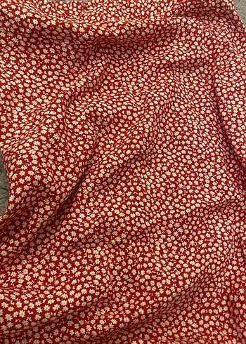 Kırmızı yırtmaçlı Uzun etek - Görsel 2