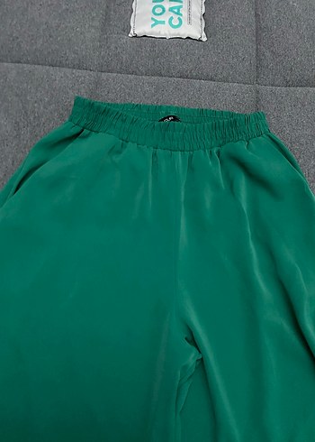 Kadın Yeşil Midi Rahat Kesim Pantolon - Görsel 2