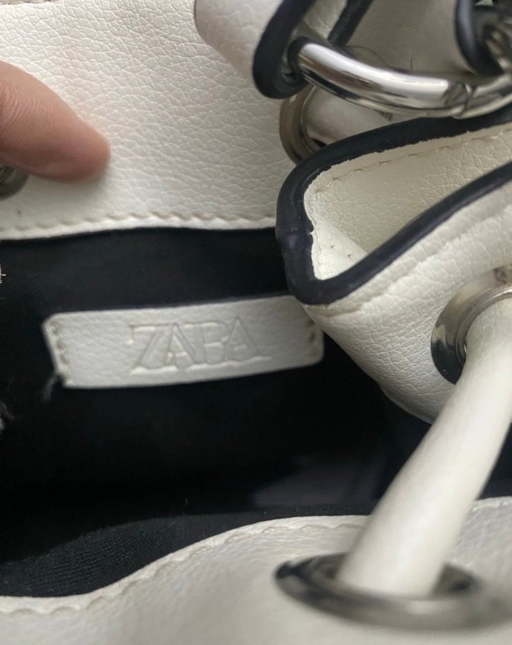 Püsküllü Beyaz Deri Kadın Çanta - Görsel 2