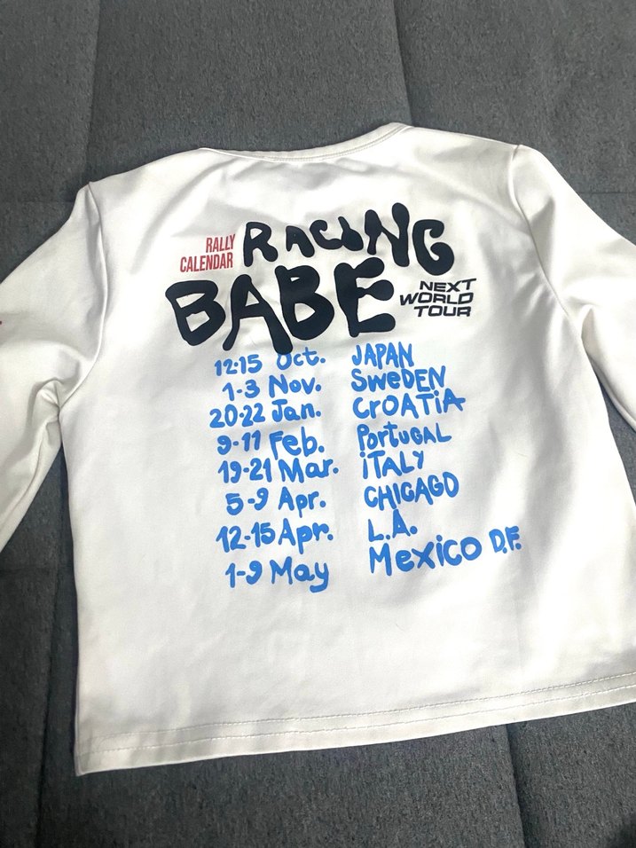 Baskılı Uzun Kollu Beyaz Crop Sweatshirt - Görsel 2