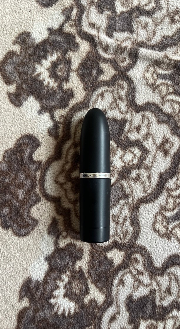 MAC Koyu Kahverengi Ruj - Görsel 3