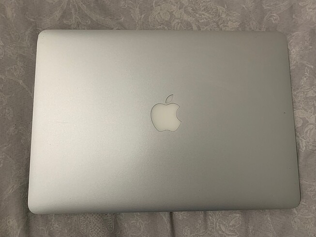 Macbook Air 2015 OS X Yosemite sürüm 10.10.5