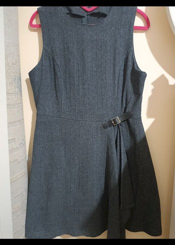 V Yaka Kemerli Gri Midi Elbise 42 beden - Görsel 2