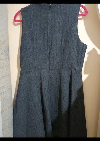 V Yaka Kemerli Gri Midi Elbise 42 beden - Görsel 3