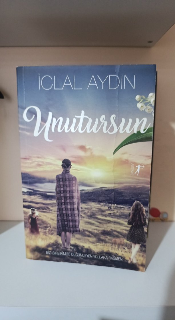 İclal Aydın Kitap Seti - 4 Roman - Görsel 3