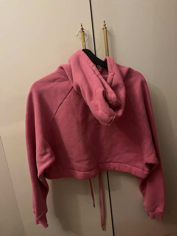 Pembe Kapüşonlu Crop Sweat - Görsel 3