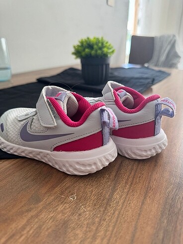 Nike bebek ayakkabısı