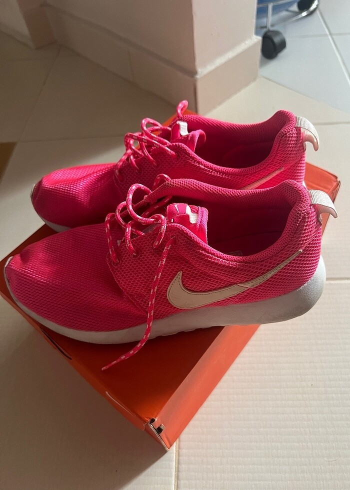 Spor ayakkabı - Görsel 2