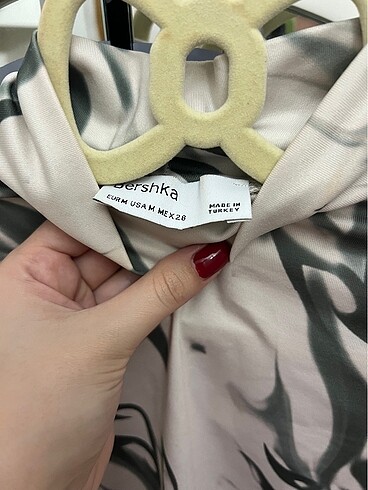 Bershka crop - Görsel 3