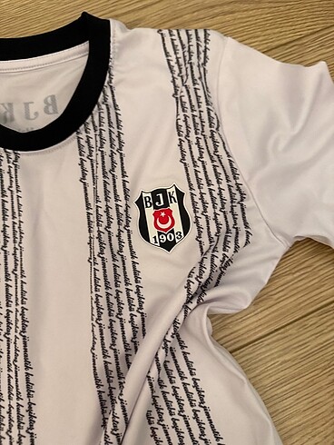 Beşiktaş Orj Beşiktaş forması 6-8 yaşa olur