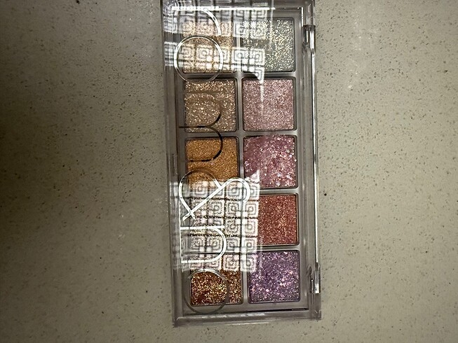  Beden Rom&nd 00 no glitter far paleti