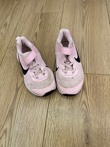 Nike spor ayakkabı 28 numara