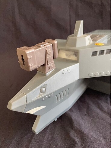 Pixar Cars 2 Tony Trihull Stealth Ship