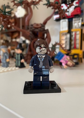 Lego Zombie Businessman minifigure