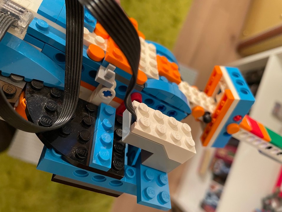 Lego 17101 BOOST Yaratıcı Alet Çantası Lego motor - Görsel 2