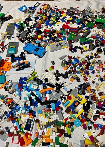 Çeşitli LEGO Parçaları ve Figürler - Görsel 19