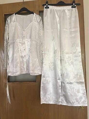 Diğer Saten pijama seti 5 parça...