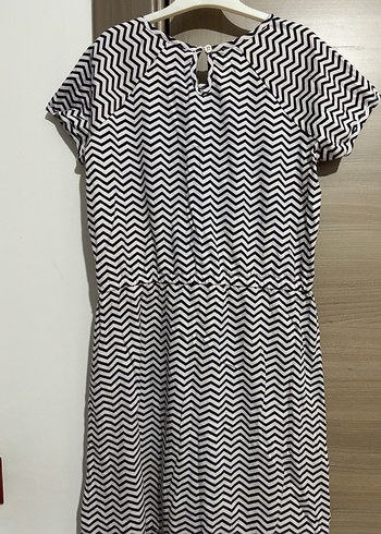 Kısa Kollu Zebra Desenli Midi Elbise - Görsel 2