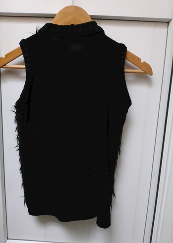 Siyah Kürklü Yün Çocuk Yelek - Görsel 4