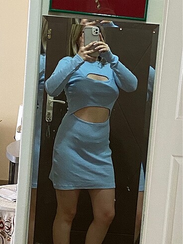 Trendyol & Milla Mavi cut out detaylı elbise