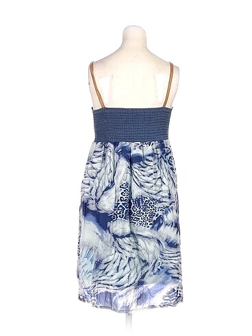 38 Beden PreLoved Kısa Elbise %70 İndirimli.