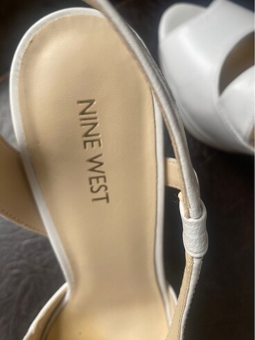 38,5 Beden Nine west beyaz bantlı ayakkabı