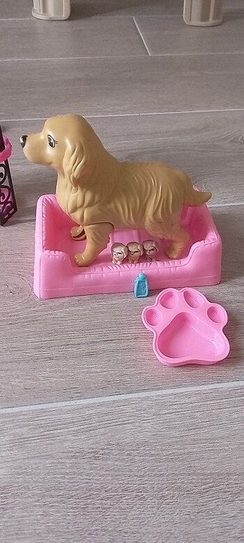 Doğuran köpek oyuncak
