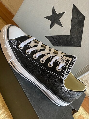 Deri converse