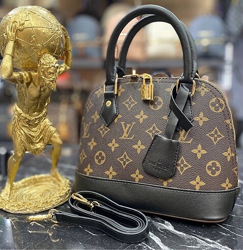 Louis Vuitton LOUİS VUİTTON