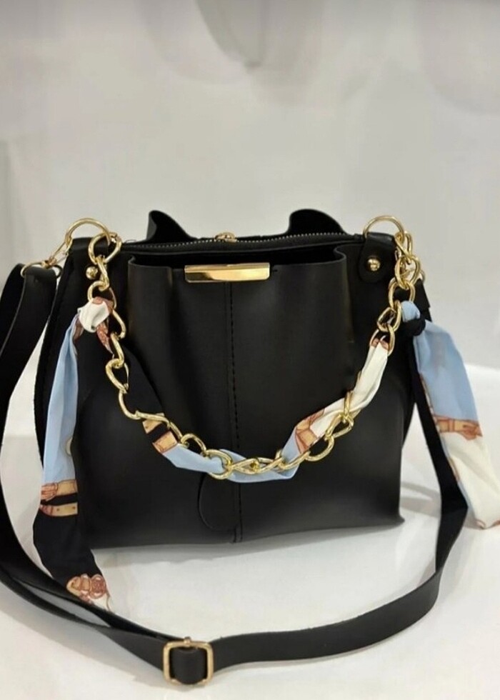 Kadın fularlı zincirli el ve omuz çantası  - Görsel 3