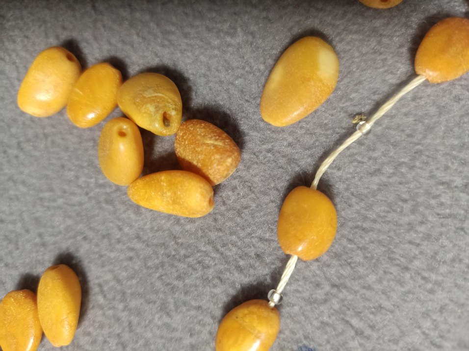 Sarı Minimalist Erkek Tesbih Boncukları
KEHRİBAR KOLYE - Görsel 4