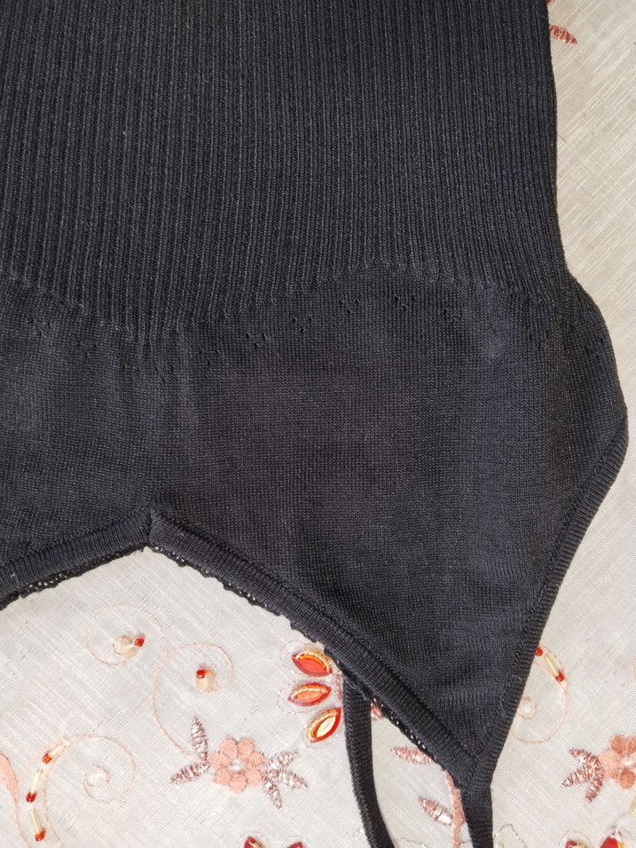 Siyah V Yaka triko büstiyer s beden - Görsel 3