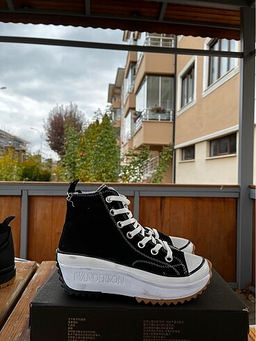 Converse